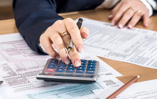 HR & PAYROLL 2 HR and payroll services
