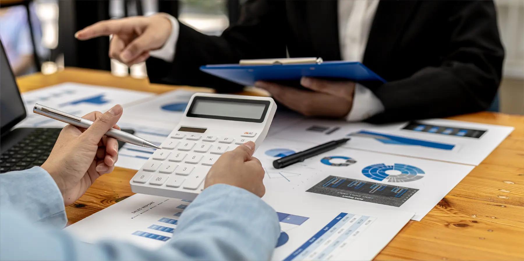 Corporate Tax Services Image 2 03