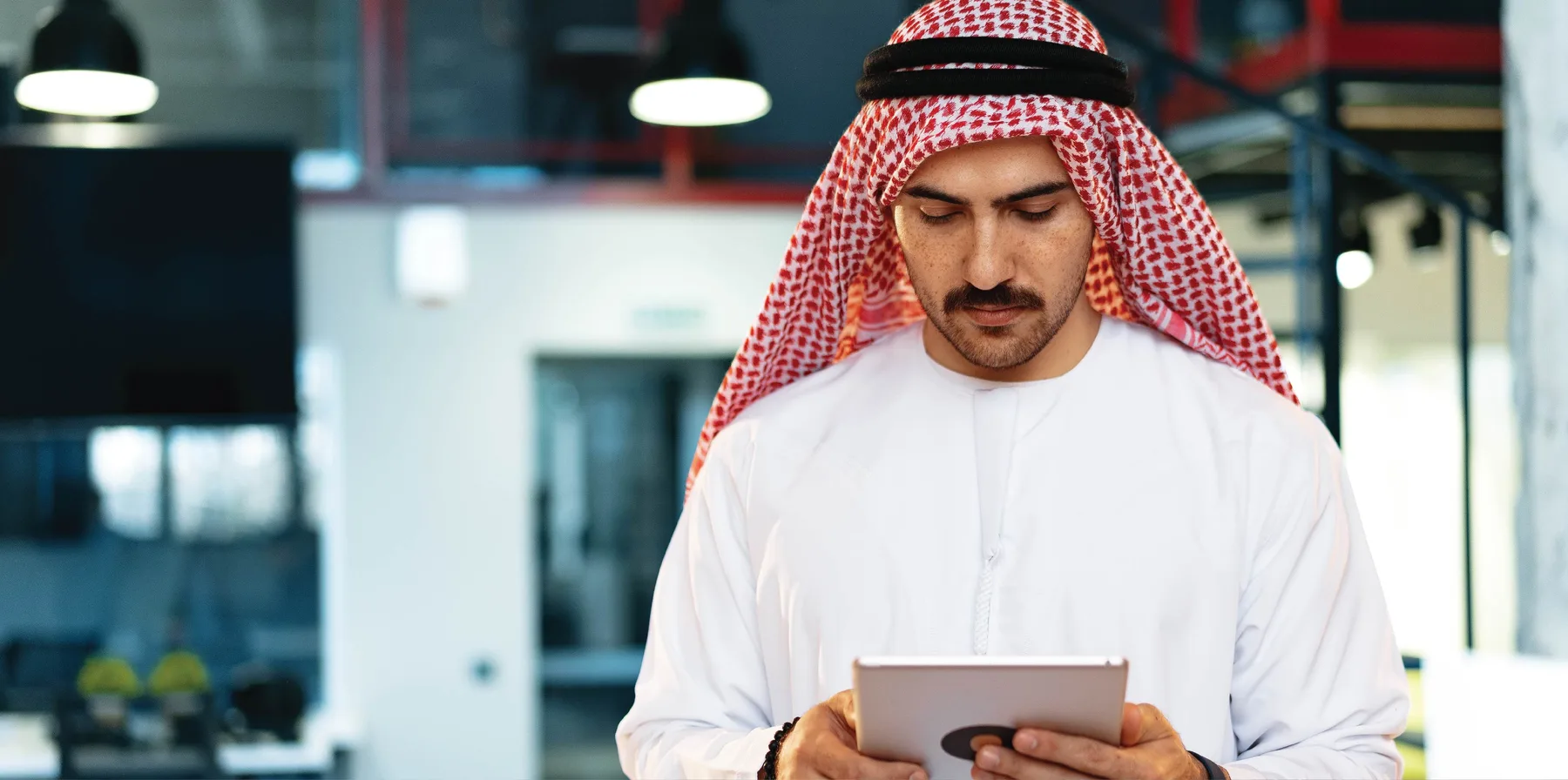 Expert Emerging Technology Solutions Image 2 02